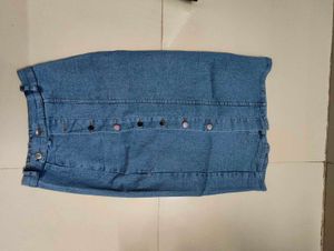 Stylish Blue Denim Skirt