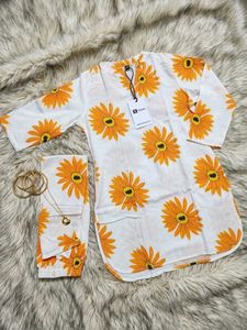 Xoxo White Kurta Pant with Floral Print