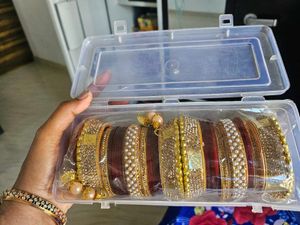 Gorgeous Bangle Set