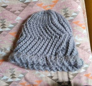 Cute 🩶 Knitted Beanie with Flower Detail