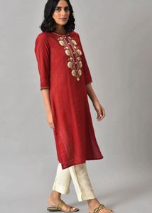 Elegant Red Embroidered Kurta