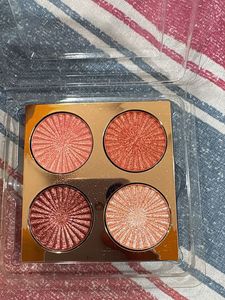 Shimmer blush and highlighter Palette