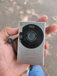 IXUS 70 Canon Digital Camera