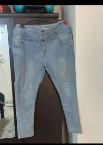 Max High Waisted Light Wash Jeans