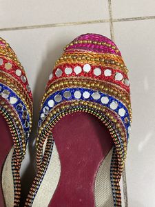 Size 5 Girls Foot Wear