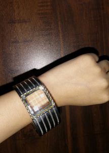 Elegant Women's Bangle.