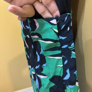 ☘️Green Floral Asymmetrical Skirt