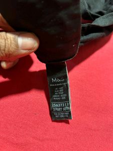 M&amp;S Black Full Coverage Bra – 42DD