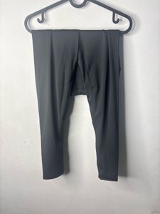 Black Casual workout legging.