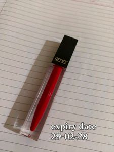 Renee Red Liquid Lipstick n contour