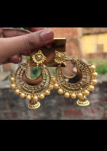 Earring