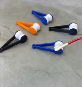 Portable Double-Sided Spectacle Lens Cleaner