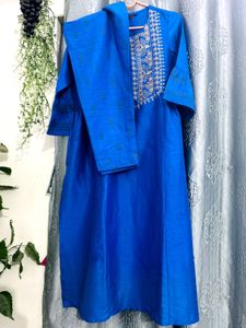 Women Blue Embroidered Kurti with trousers Set