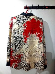 printed silk top🌹
