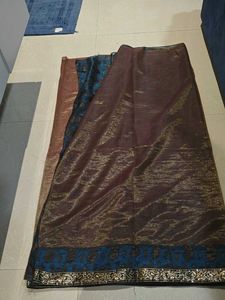 Elegant Teal &amp; Gold Paisley Saree