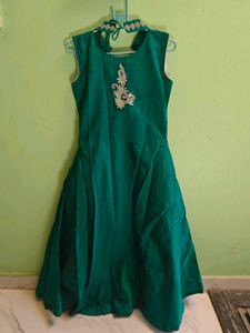 Stunning Emerald Green Ethnic Gown