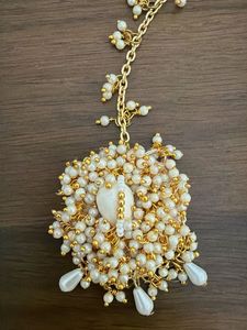 Exquisite Pearl Maang Tikka