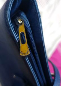 Authentic Da Milano Blue Genuine Leather Tote
