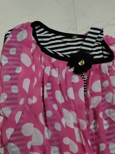 Pink girls dress🌷