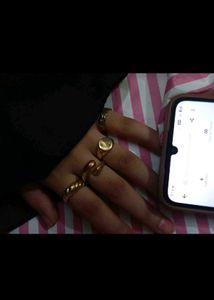 Set of 4 Gold-Tone Fashion Rings