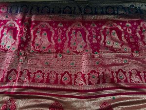 Exquisite Banarasi Silk Saree with blouse peice