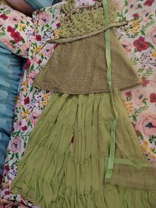 I Am Selling 4 Piece Weeding Suit