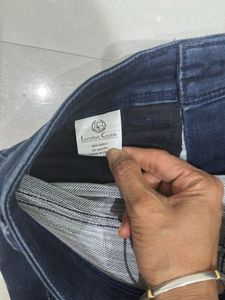 Classic Dark Wash  Jeans  London castel