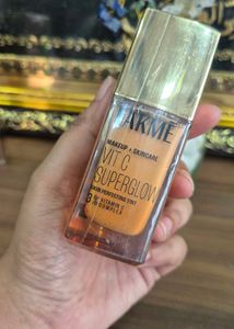 Lakme Vit C Superglow Skin Perfecting Tint