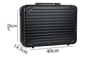 Makeup Bag ( Hard vanity .) non brokeable