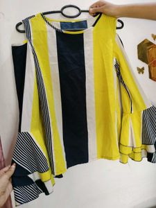 SET OF 3 TOPS