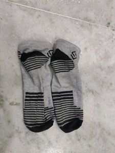 Athletic Ankle Socks (2 Pairs)