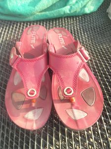 🧬Flite Women Slippers