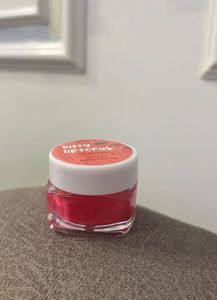 Mars Liquid Lipstick - Pretty Coral + Lip scrub