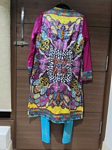 Bright kurta and leggings set