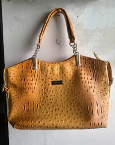 Luxury Look Bag, Pocket-Friendly Price! 👜✨