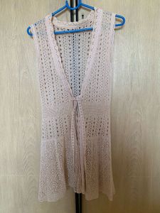 🌸☺️ Super cute and feminine Cardigan Vest