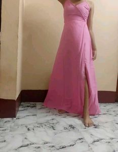 Flowy casual pink slit dress 🌷