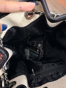 BRAND NEW Chanel Bucket Bag - Chic &amp; Stylish