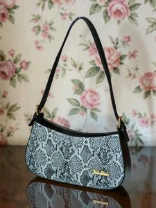Zara sling bag 🔶Crossbody 🔶HQ leather AT DHAMAKA
