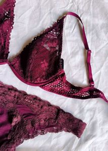 Burgundy Lace Bra with brief 👍