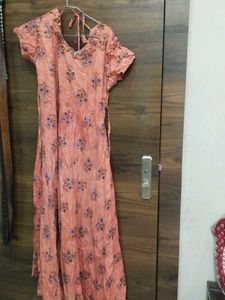 Pretty Floral Print Ethnic Gown