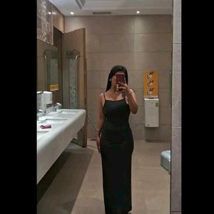 Long black bodycon dress