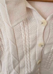 Chic Cable Knit Cropped Cardigan