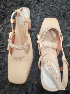 Elegant Pearl Embellished Ballet Flats
