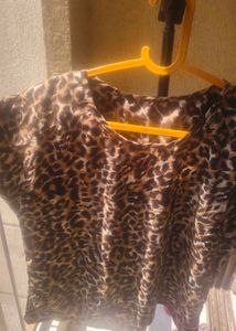 Leopard Print Short Sleeve Top