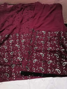 Elegant Paisley Saree