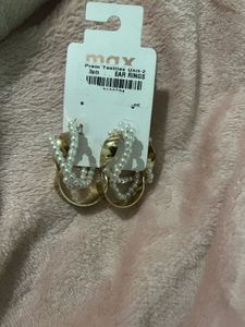 Stylish Pearl Hoop Earrings Set