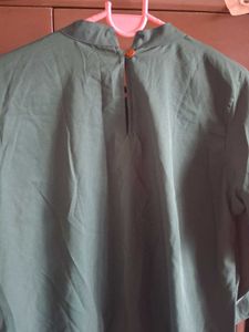 Green Long Sleeve Casual Top