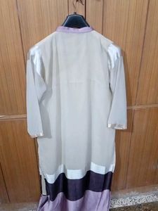 Elegant Cream Kurta with Detailed Hem