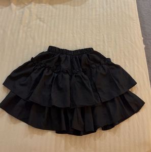 Black Skirt w Inbuilt Shorts